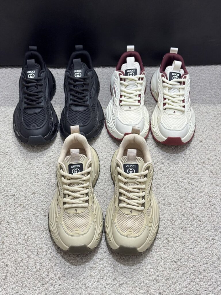 Gucci Shoe Style 2401127