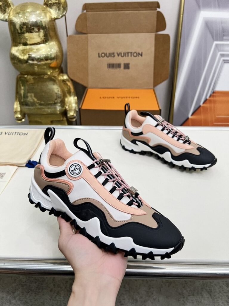 Louis Vuitton Shoe Style 3701192