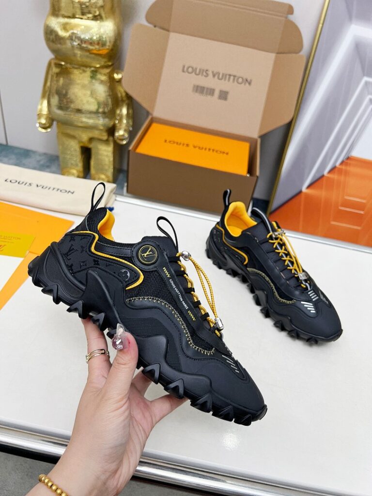 Louis Vuitton Shoe Style 3701192