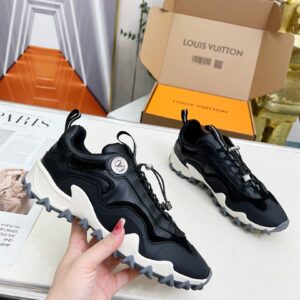 Louis Vuitton Shoe Style 3701192