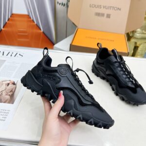 Louis Vuitton Shoe Style 3701192