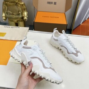 Louis Vuitton Shoe Style 3701192