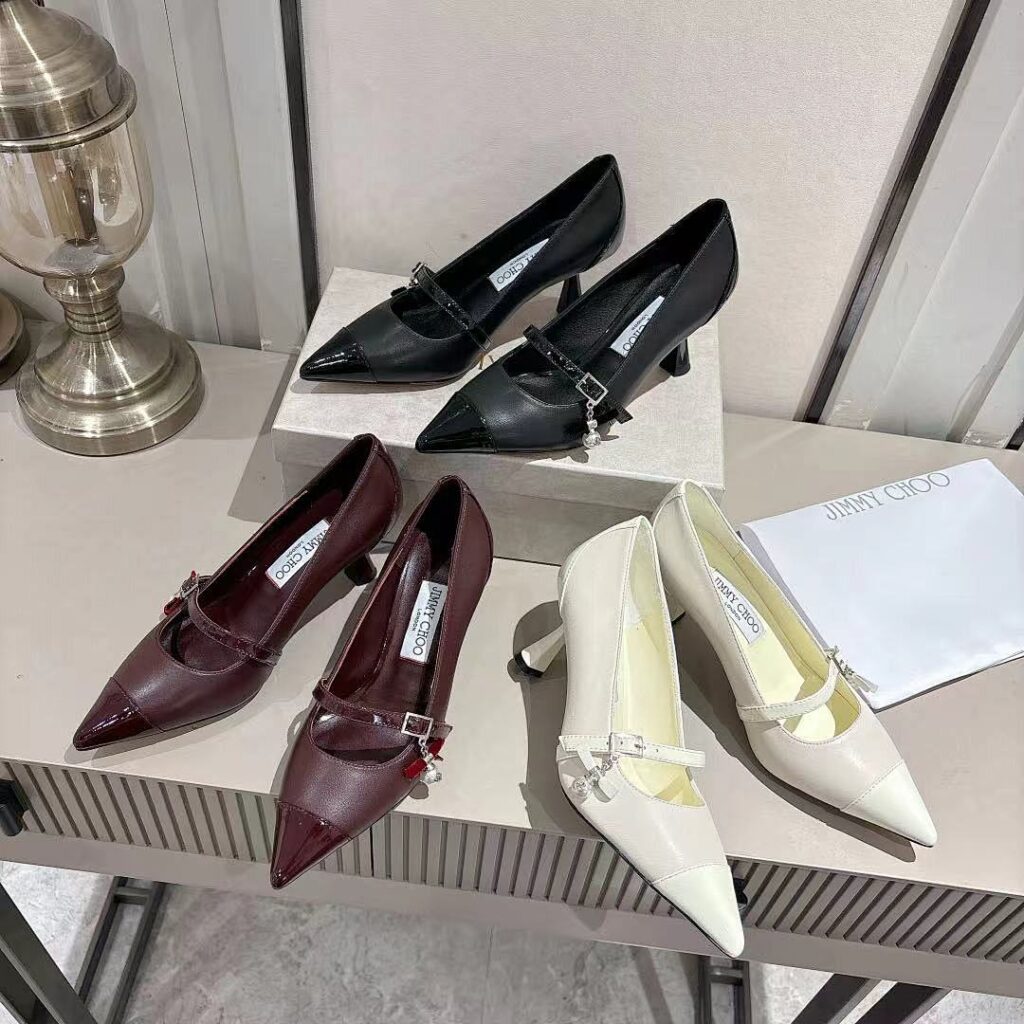 Jimmy Choo Shoe Style 2901135