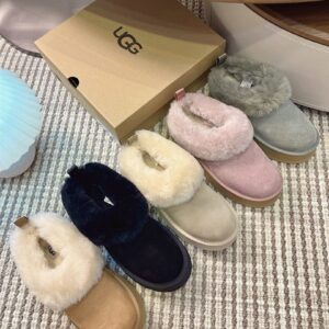 UGG Shoe Style 2491150