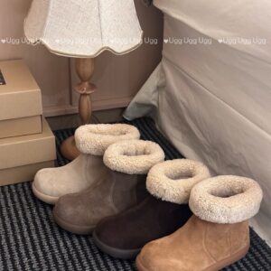 UGG Shoe Style 3001175
