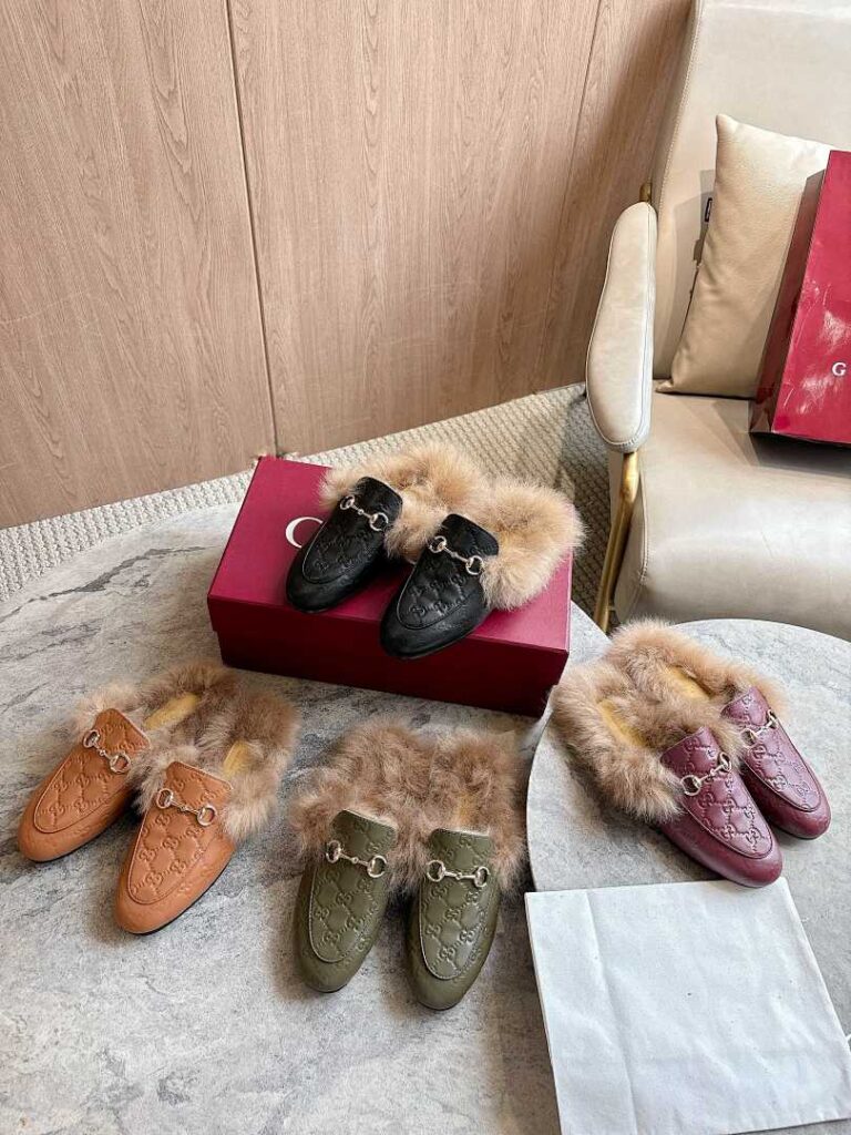 Gucci Shoe Style 3201020