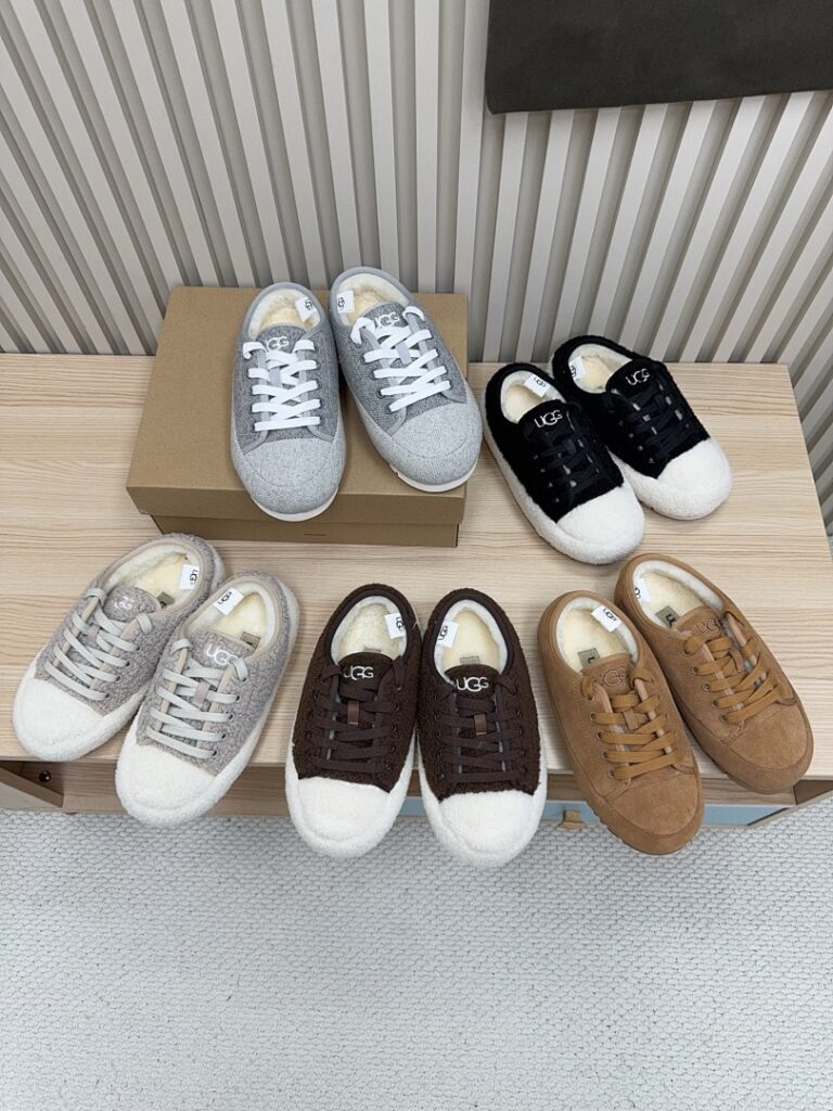 UGG Shoe Style 2511192