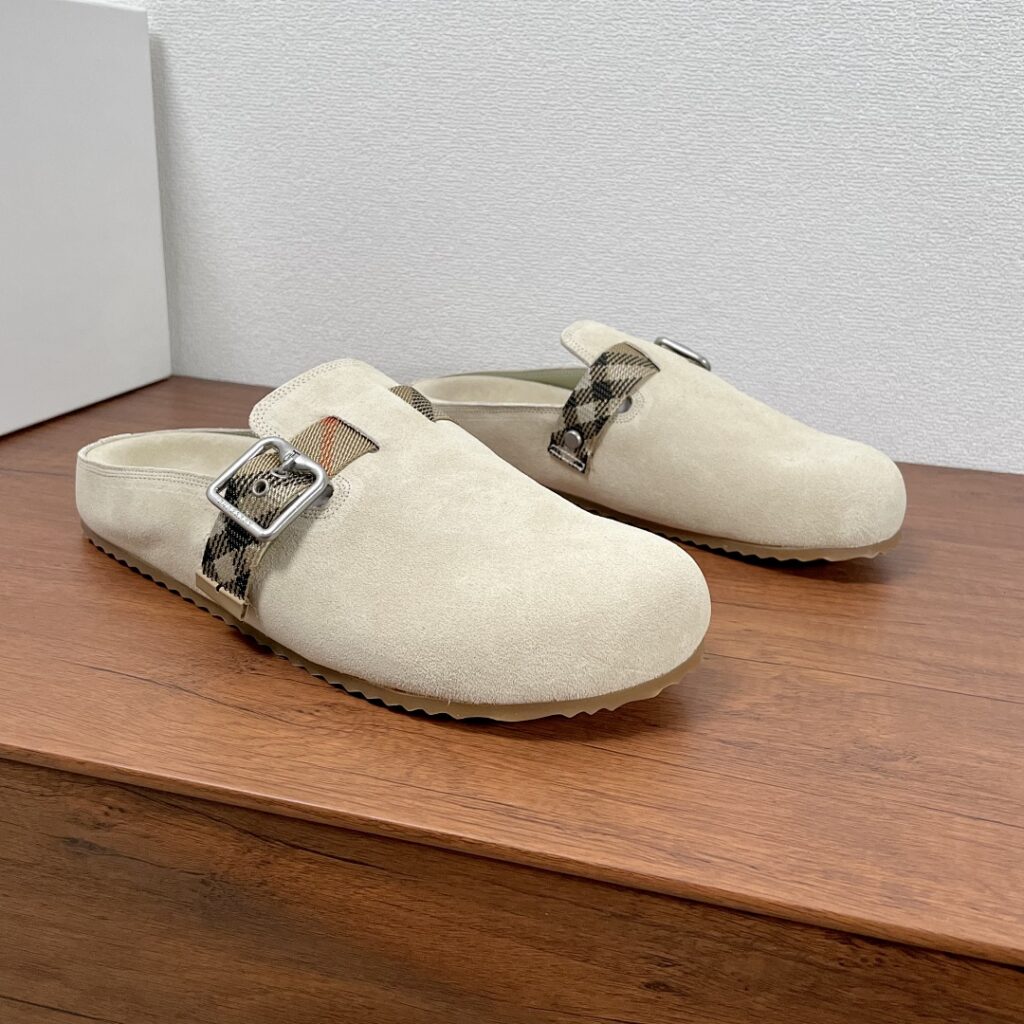 Balenciaga Shoe Style 2401128