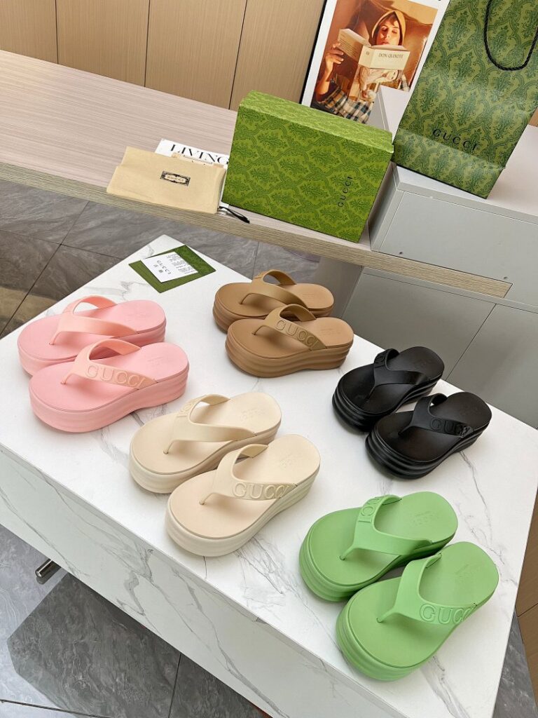 Gucci Shoe Style 2001194
