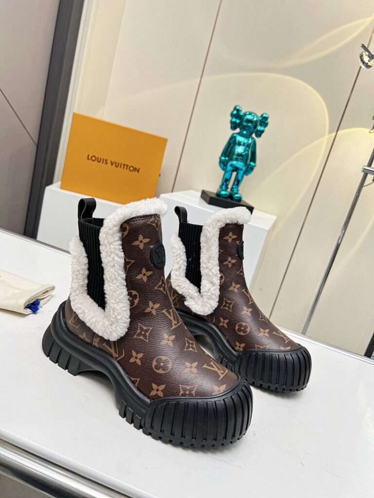 Louis Vuitton Shoe Style 3501198