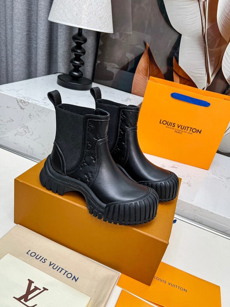 Louis Vuitton Shoe Style 3201198