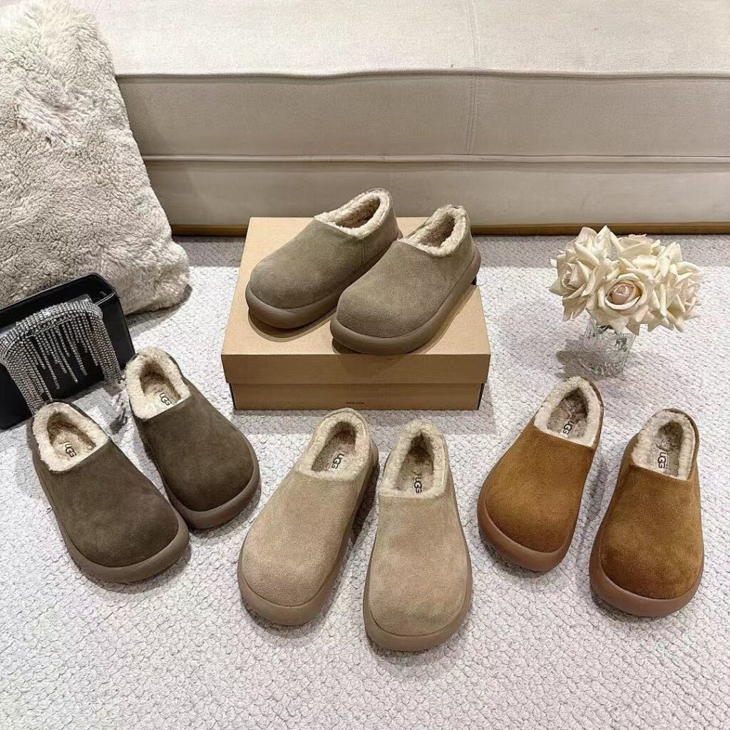 UGG Shoe Style 2301192