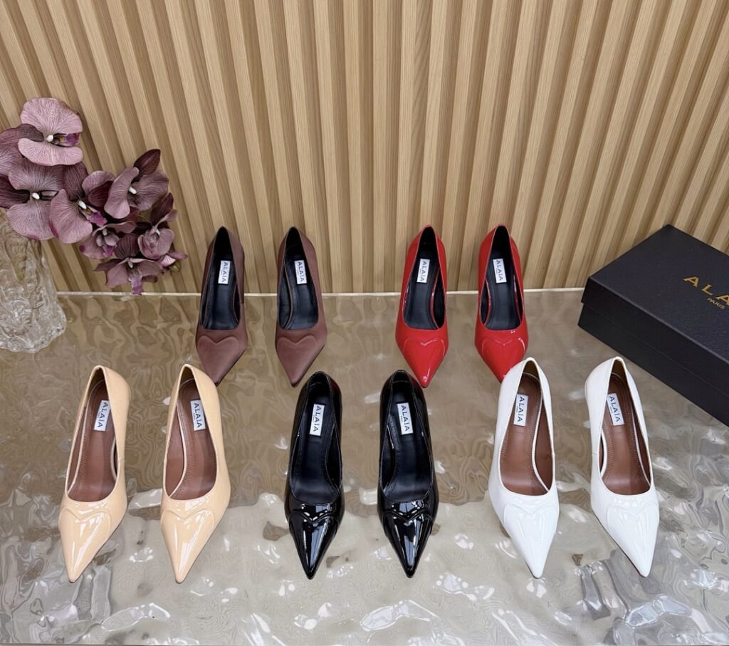 Alaia Shoe Style 3101197