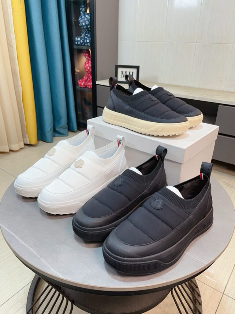 Moncler Shoe Style 2491155