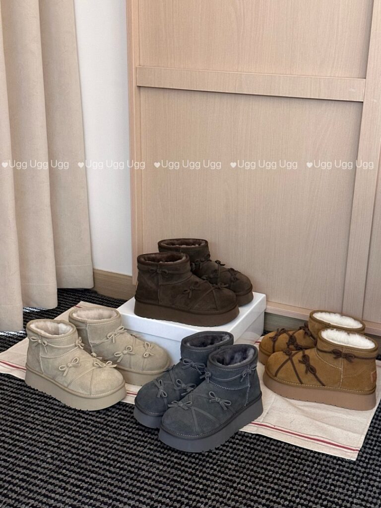 UGG Shoe Style 3001175