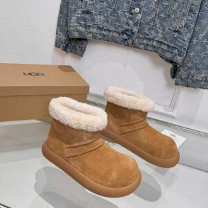 UGG Shoe Style 2491150