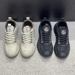 Moncler Shoe Style 2401127
