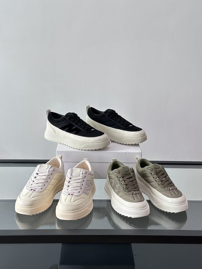 Moncler Shoe Style 3801126