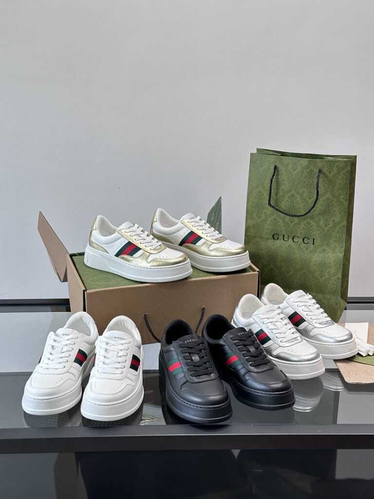 Gucci Shoe Style 2401126