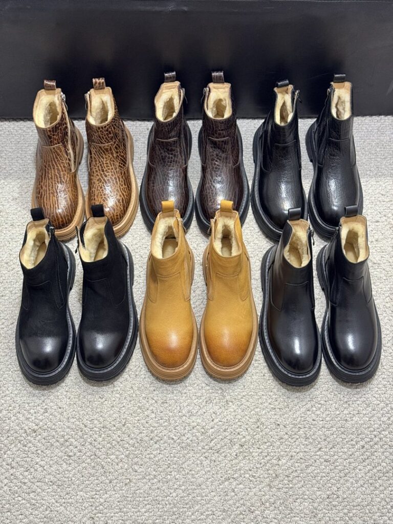 UGG Shoe Style 3701127