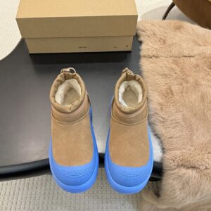 UGG Shoe Style 3201155