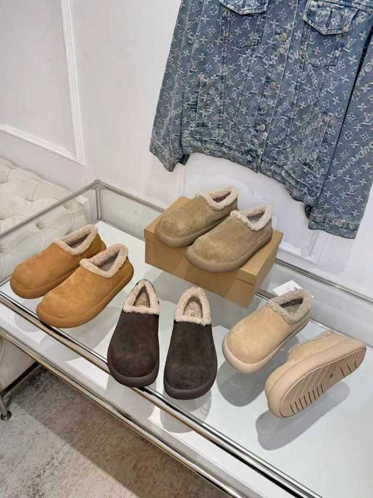 UGG Shoe Style 2201150
