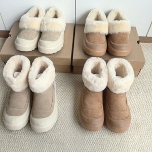 UGG Shoe Style 3101155