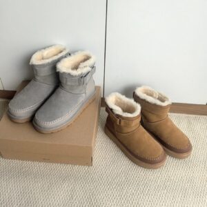 UGG Shoe Style 3001155