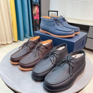 UGG Shoe Style 3301155
