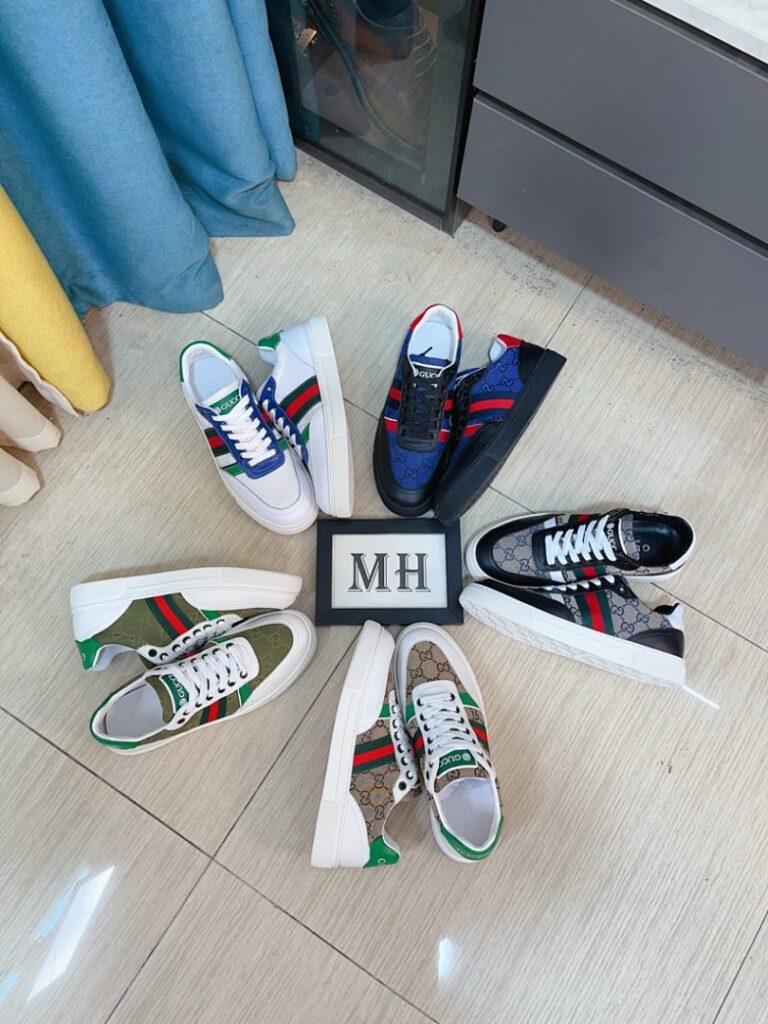 Gucci Shoe Style 2401155