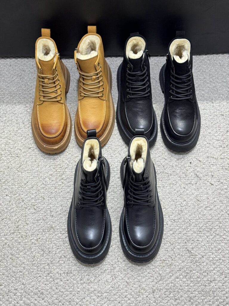 UGG Shoe Style 3601127