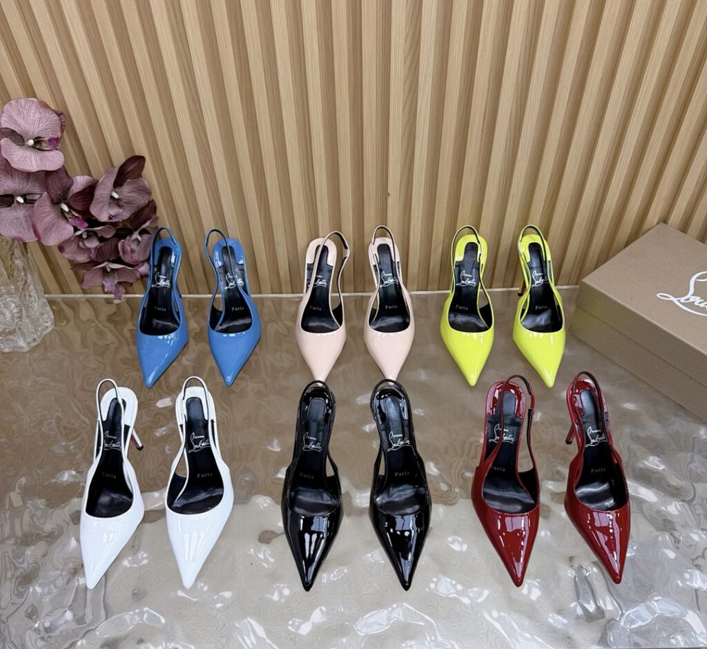 Christian Louboutin Shoe Style 3201197