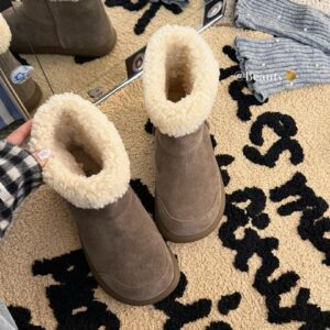 UGG Shoe Style 3001192