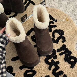 UGG Shoe Style 3001192