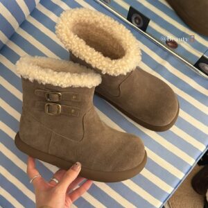 UGG Shoe Style 3001192