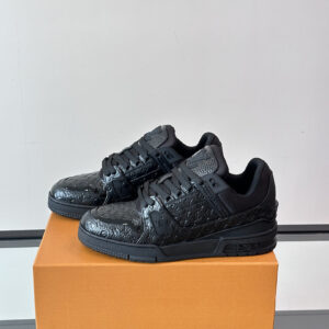 Louis Vuitton Shoe Style 4001128