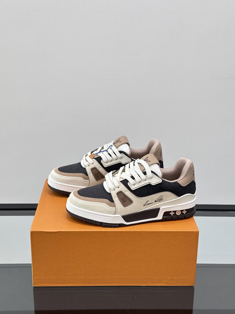 Louis Vuitton Shoe Style 3801128