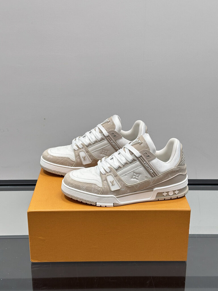 Louis Vuitton Shoe Style 3801128