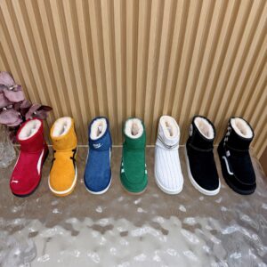 UGG Shoe Style 3401197