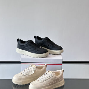 Moncler Shoe Style 3801126