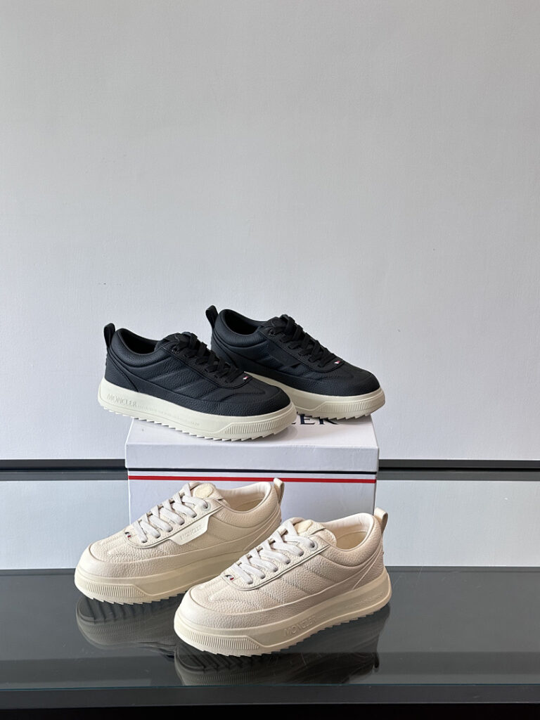 Moncler Shoe Style 3801126