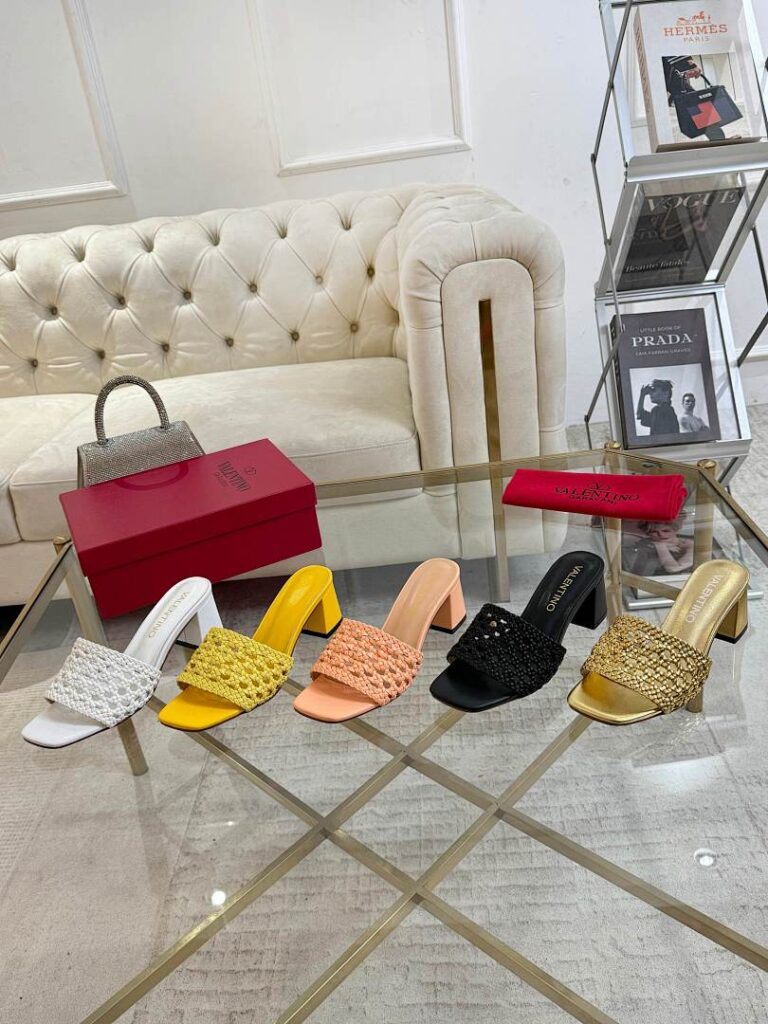 Valentino Shoe Style 1901117