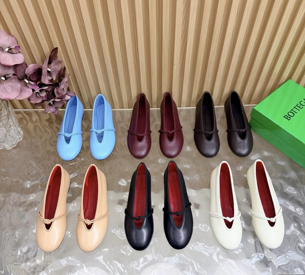 Bottega Veneta Shoe Style 3601197