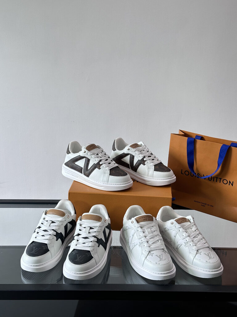 Louis Vuitton Shoe Style 2401126