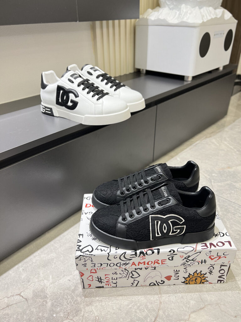Dolce & Gabbana Shoe Style 4001126