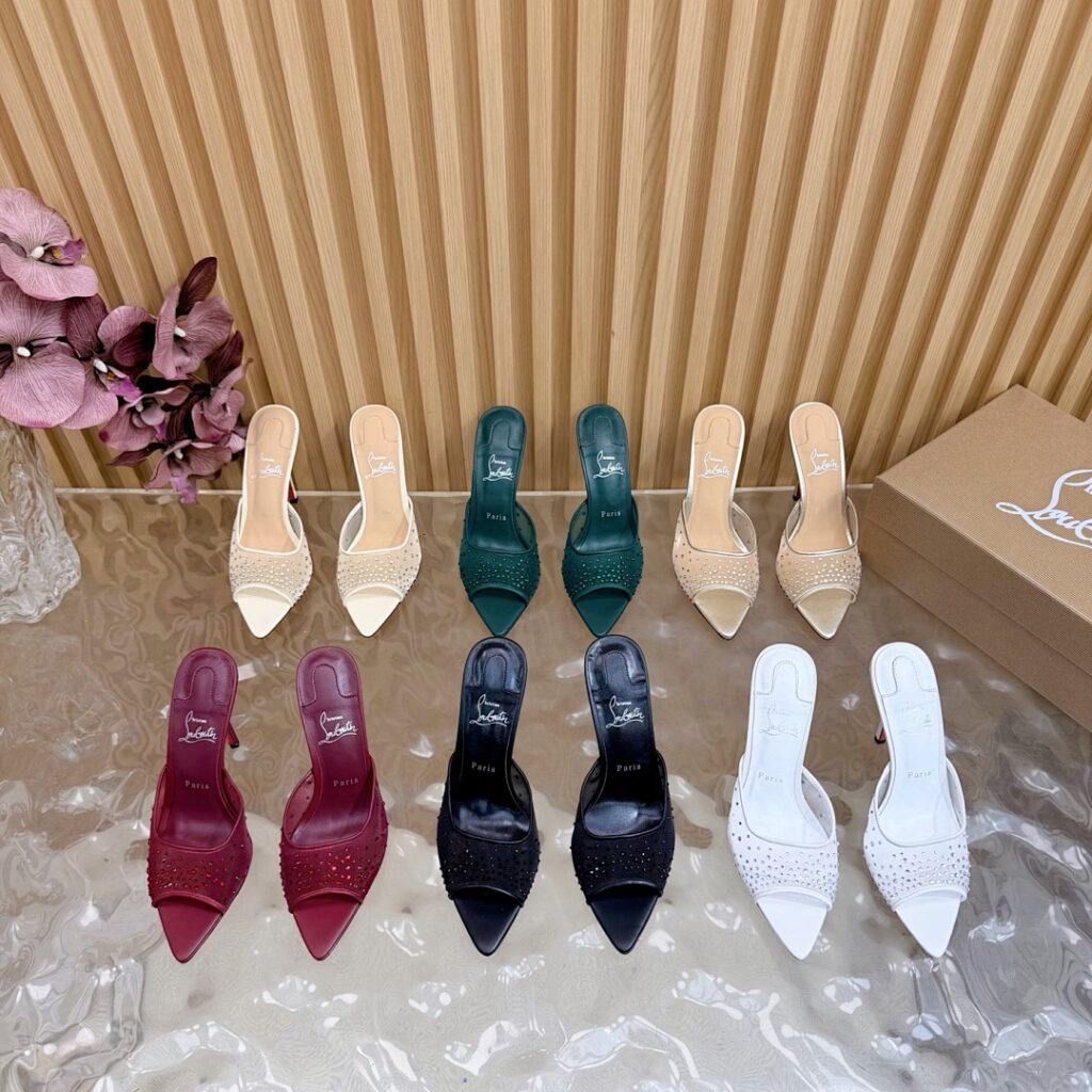 Christian Louboutin Shoe Style 3001197