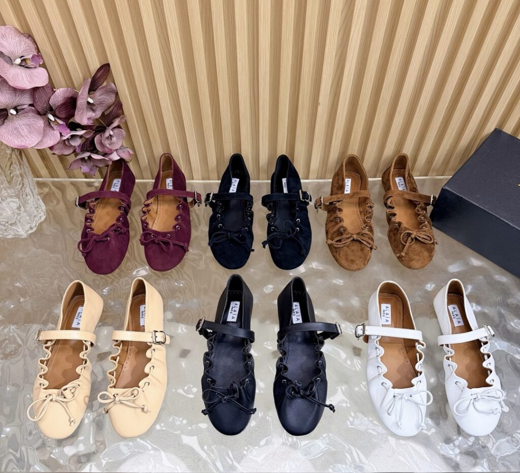Alaia Shoe Style 3101197