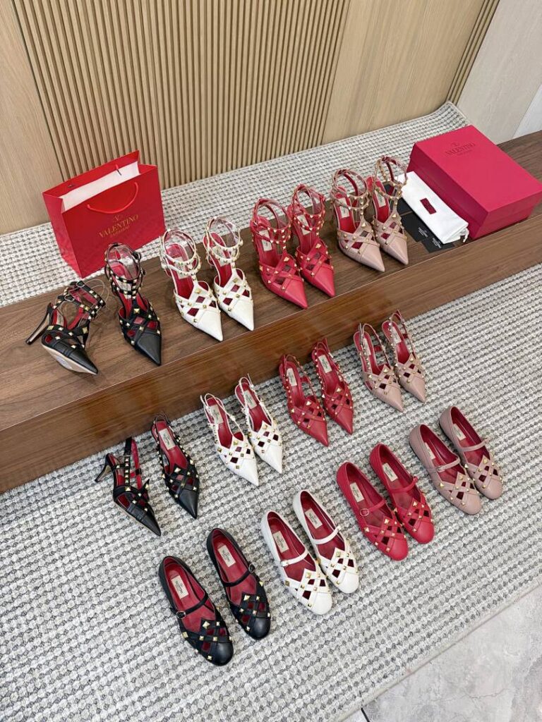 Valentino Shoe Style 2901133