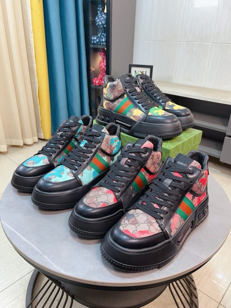Gucci Shoe Style 2491155
