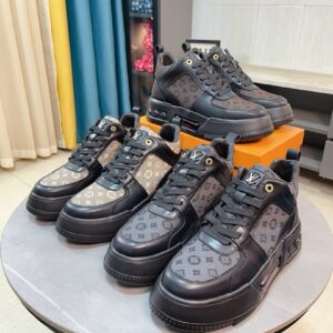 Gucci Shoe Style 2491155